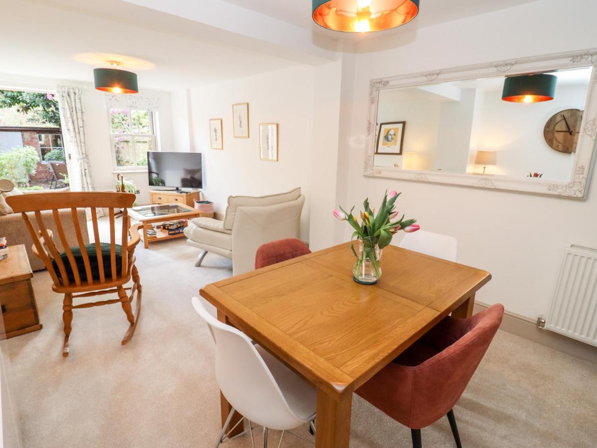 Touchstone Cottage Stratford-upon-Avon Extérieur photo