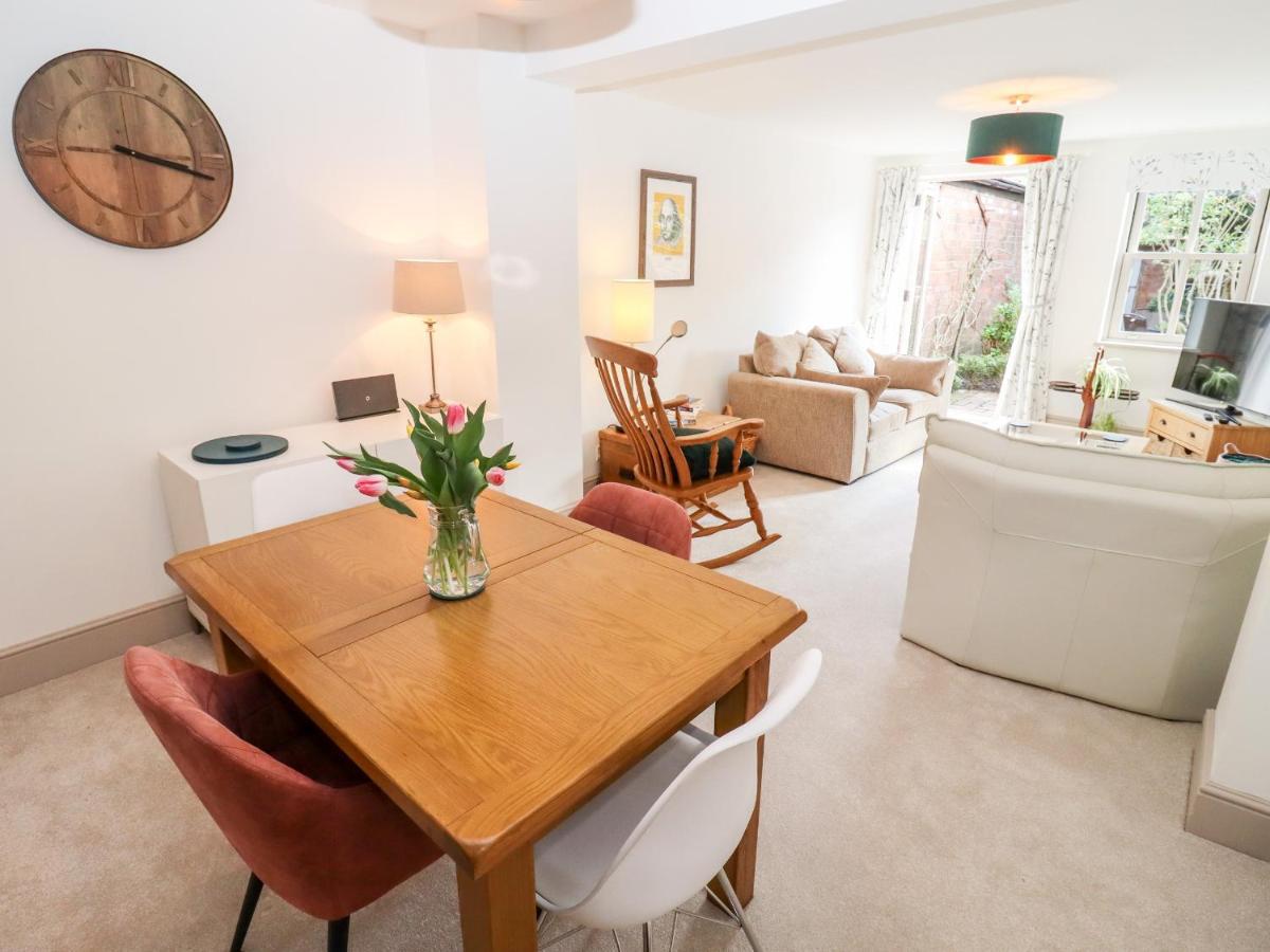 Touchstone Cottage Stratford-upon-Avon Extérieur photo